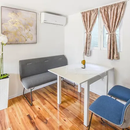 Mobile Home Dandelion Biograd Na Moru Exterior photo