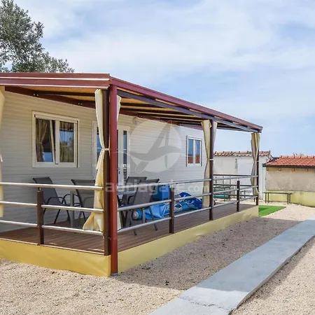 Mobile Home Dandelion Biograd Na Moru Exterior photo