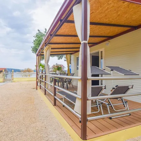 Mobile Home Dandelion Biograd Na Moru Exterior photo