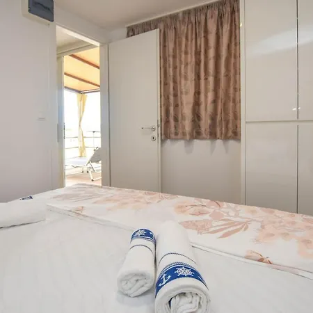 Mobile Home Dandelion Biograd Na Moru Exterior photo