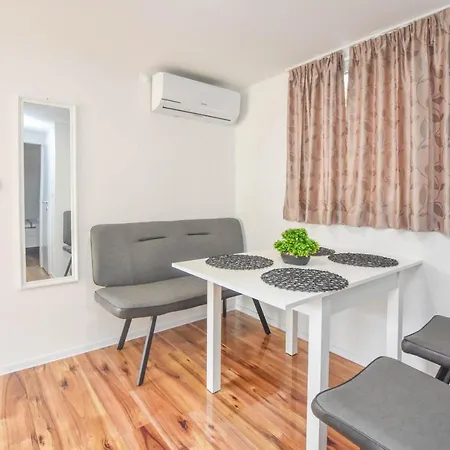 Mobile Home Dandelion Biograd Na Moru Exterior photo